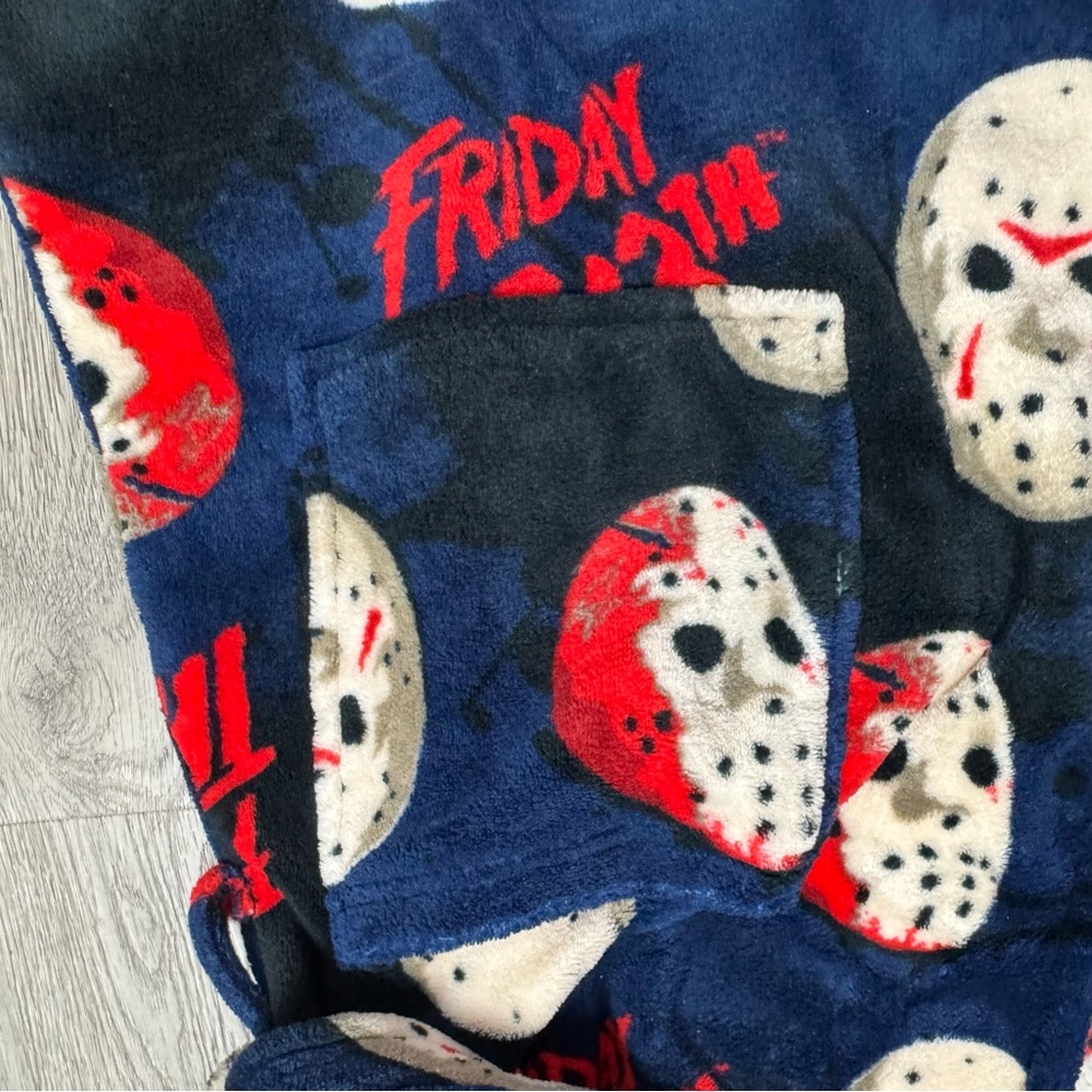 Friday the 13th Plush Hooded Bathrobe with pockets | Size One Size Fits Most - Picture 5 of 7